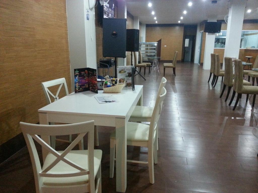 Dacha Beach Aparthotel Патая Екстериор снимка